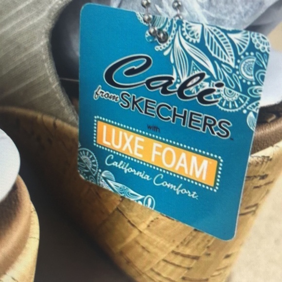 Skechers Cali Beverlee luxe foam wedge San-dals women’s size 11 - Picture 5 of 5